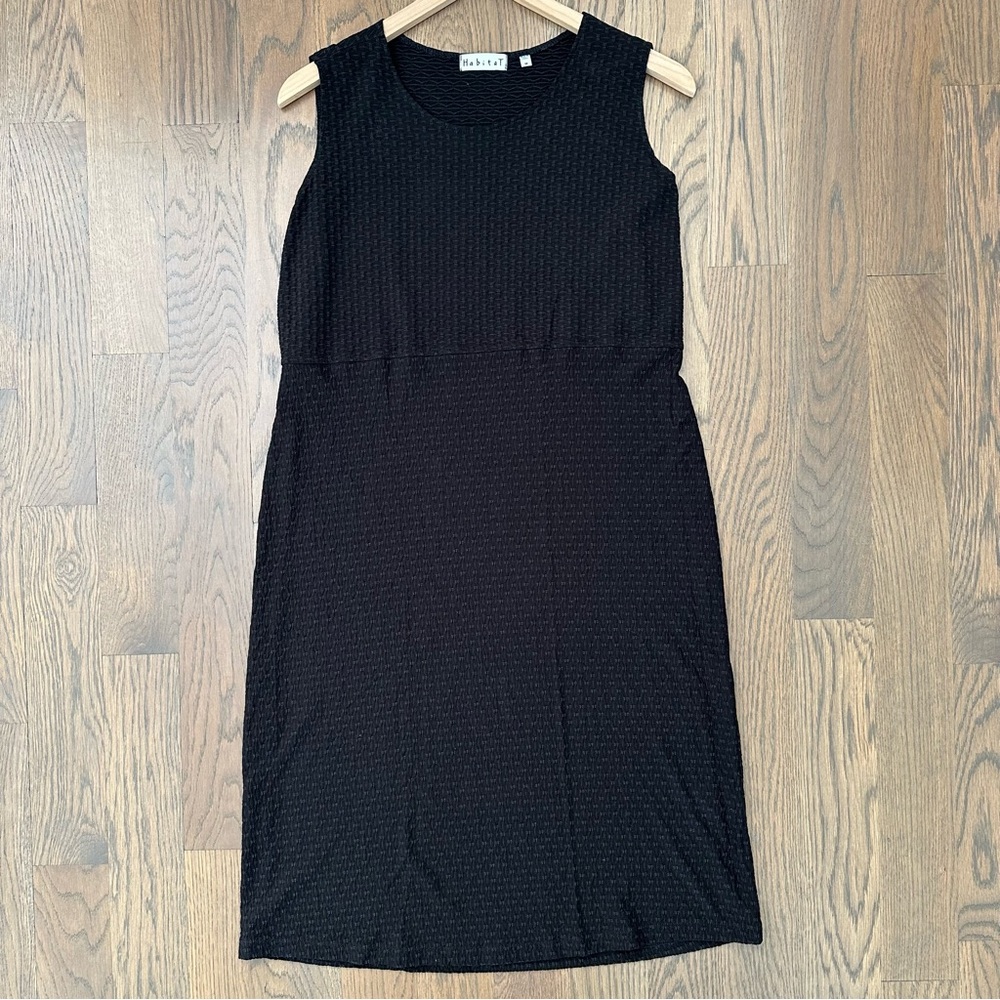 Habitat Sleeveless Textured Knit Jersey Bodycon Midi Dress in Black Medium
